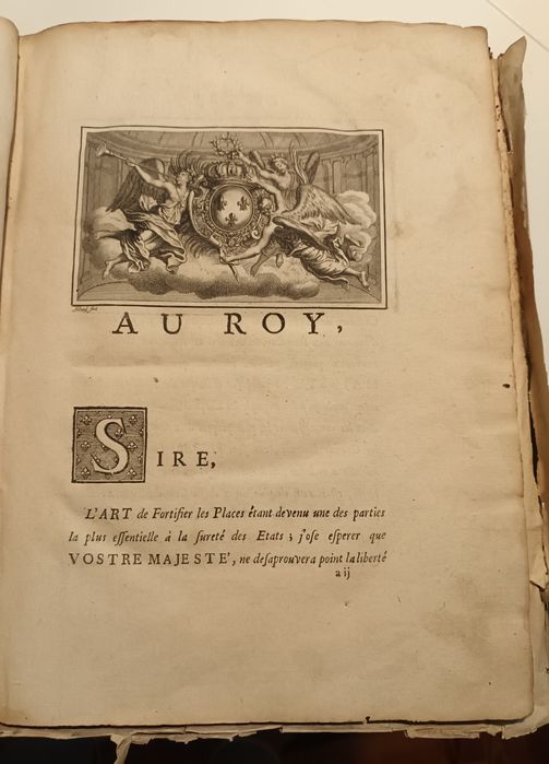Interessante livro de engenharia de 1729.