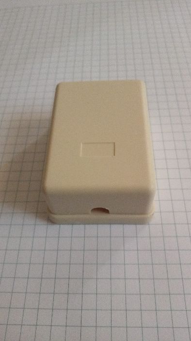 Розетка телефонная двойная.