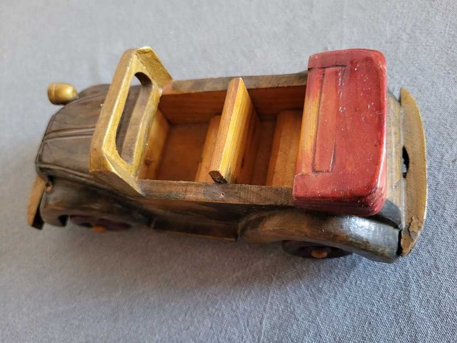 Carro em Madeira