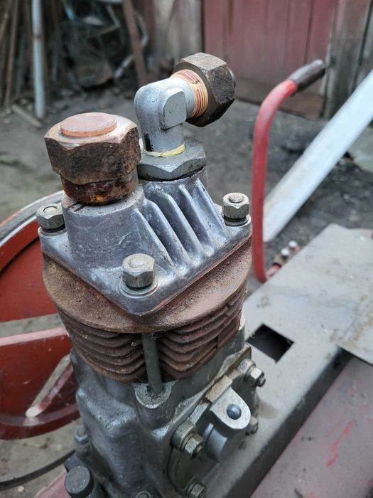 Компрессор с компрессорной головкой МТЗ, ЮМЗ СССР