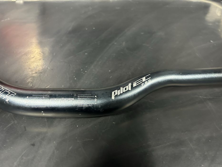 Kierownica scott pilot pro 31.8x680 mm