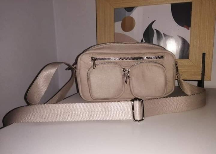 Carteira beje da H&M