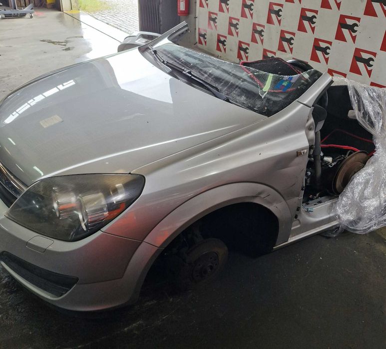 Frente Completa Opel Astra H 1.3 CDTi 2006 #E30