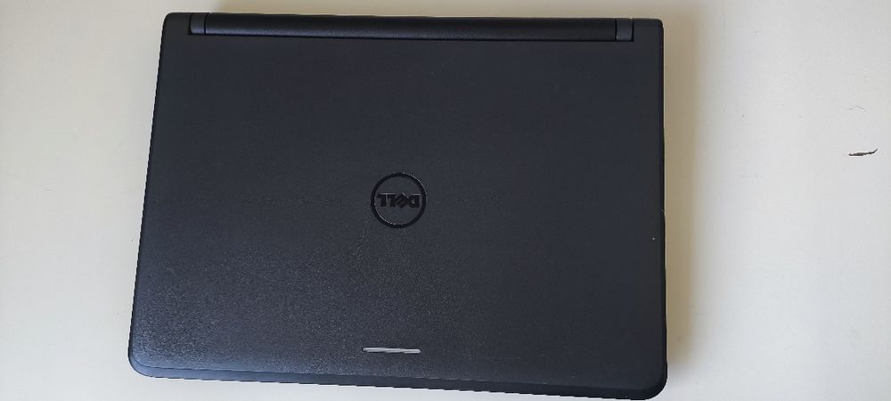 Dell Latitude 3350