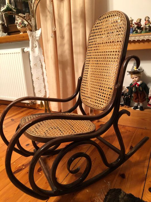 Fotel bujany dziecięcy