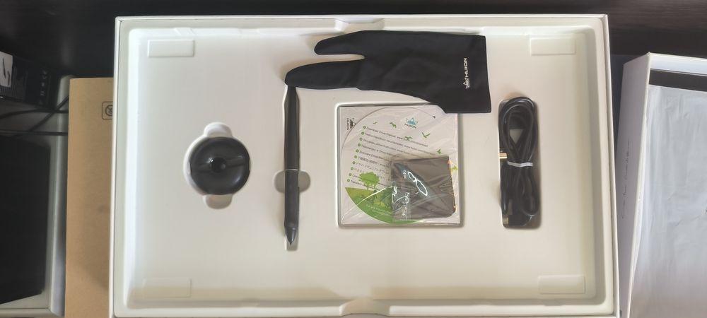 Графический планшет Huion WH 1409 v2