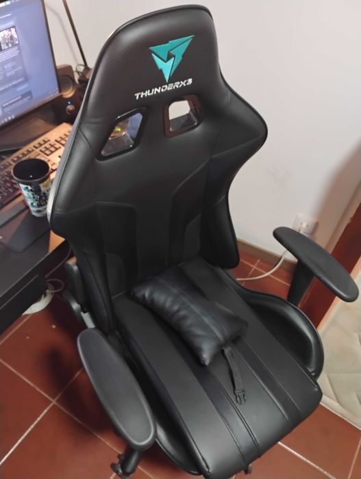 Pc gamer com cadeira gamer + setup completo