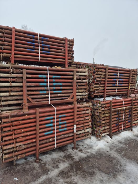 Głowice Krzyżowe Korony Trójnogi stojak Podpory Stropowe Stemple używane budowlane metalowe szalunki stropowe Płyta topolowa czarna