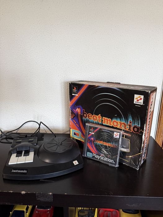 Controlador Beatmania PS1 + Jogo com Caixa