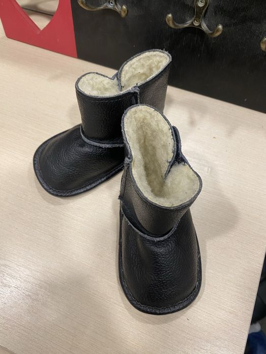 Кожані уггі на мякій підошві 11 см