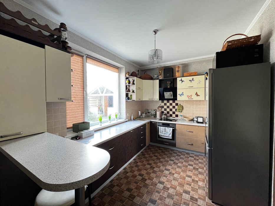 Будинок під Києвом з резервним живленням при вимиканні світла!!!