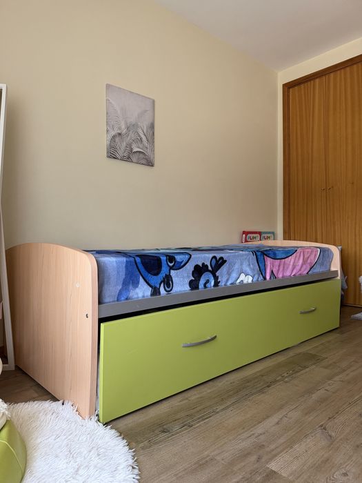 Vendo cama de solteiro