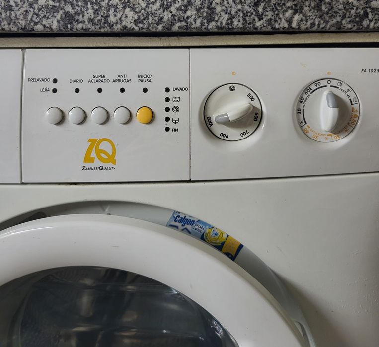 Maquina lavar roupa Zanussi