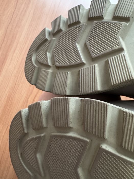 Кожаные ботинки на цегейке 37 р,идеальное состояние