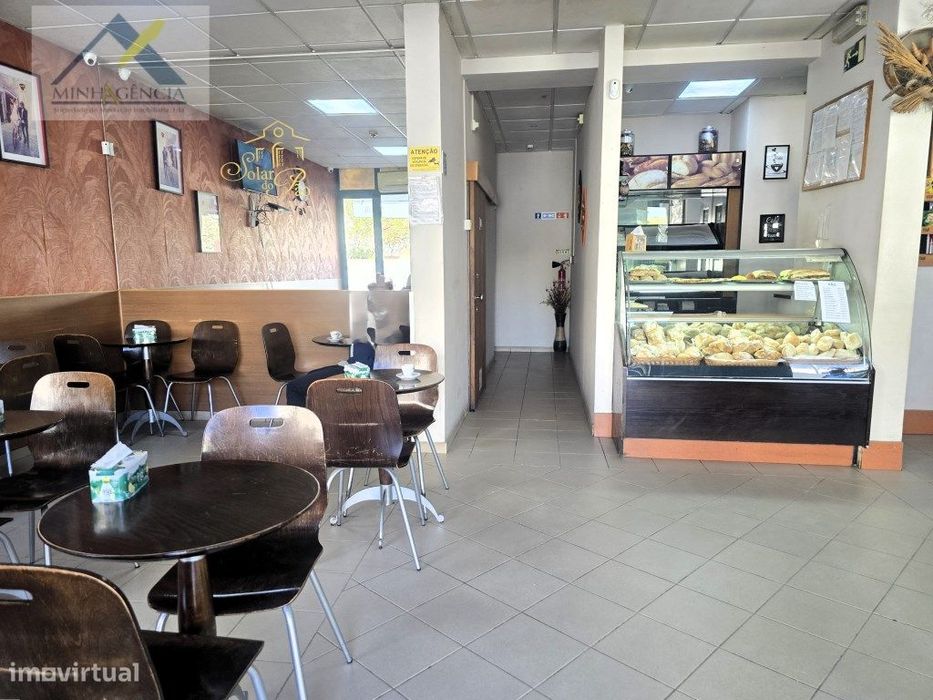 Pastelaria com fabrico próprio no centro de Setúbal