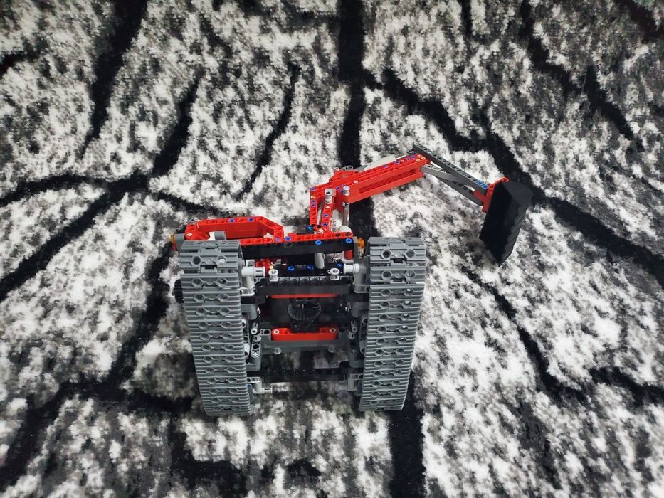 Lego Technic 8294 Koparka  Gąsienicowa Czewona
