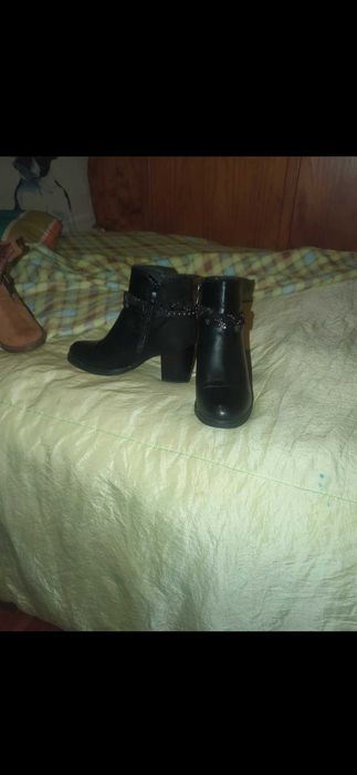 Botas pretas ( Otimo estado )