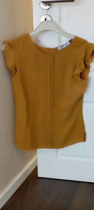 Blusa praticamente nova