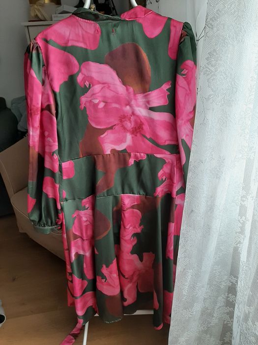 Sukienka kopertowa Boohoo