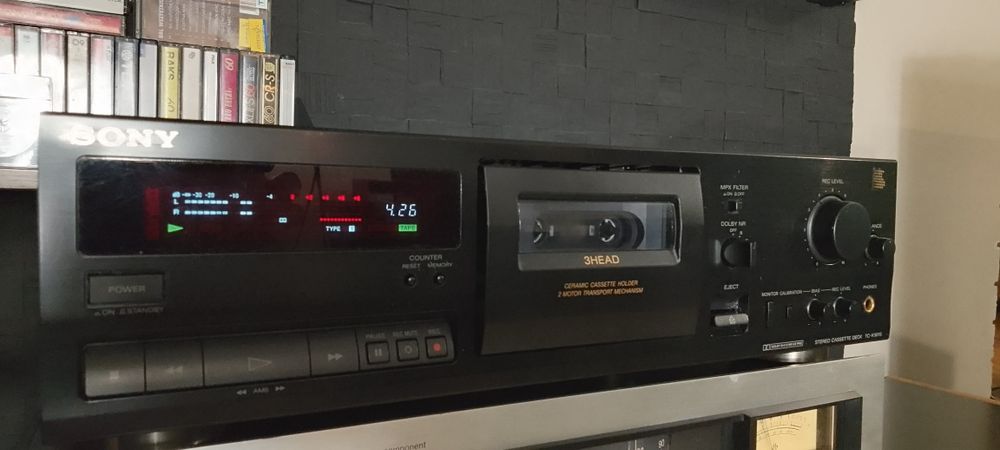 Magnetofon trzyglowicowy Sony TC K561S