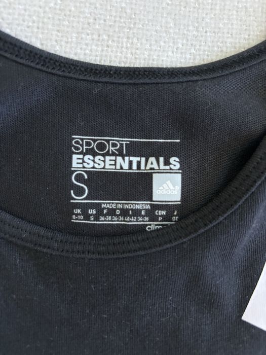 Cxarna sportowa koszulka adidas