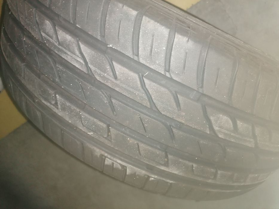 Pneu Semi novo 225/55 r17 Y XL