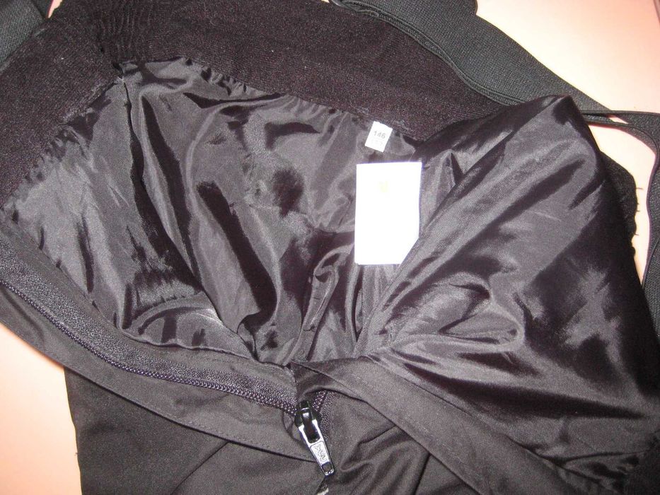 Полукомбинезон штаны зимние Rodeo Германия на 11-12 лет, рост 146-152