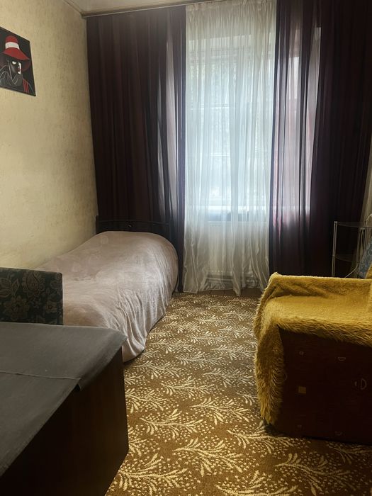 Кімната на підселення для дівчат