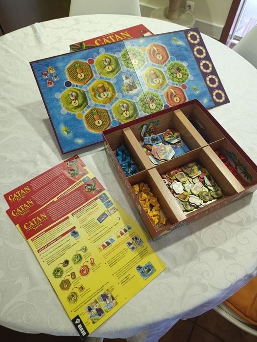 Jogo tabuleiro Catan  júnior Devir