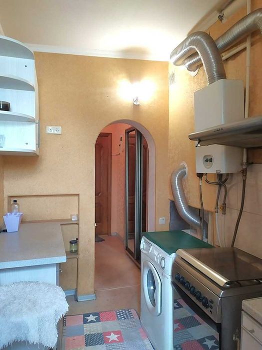 Ризовская: продам недорого 2 к квартиру с АГВ в двух шагах от центра!