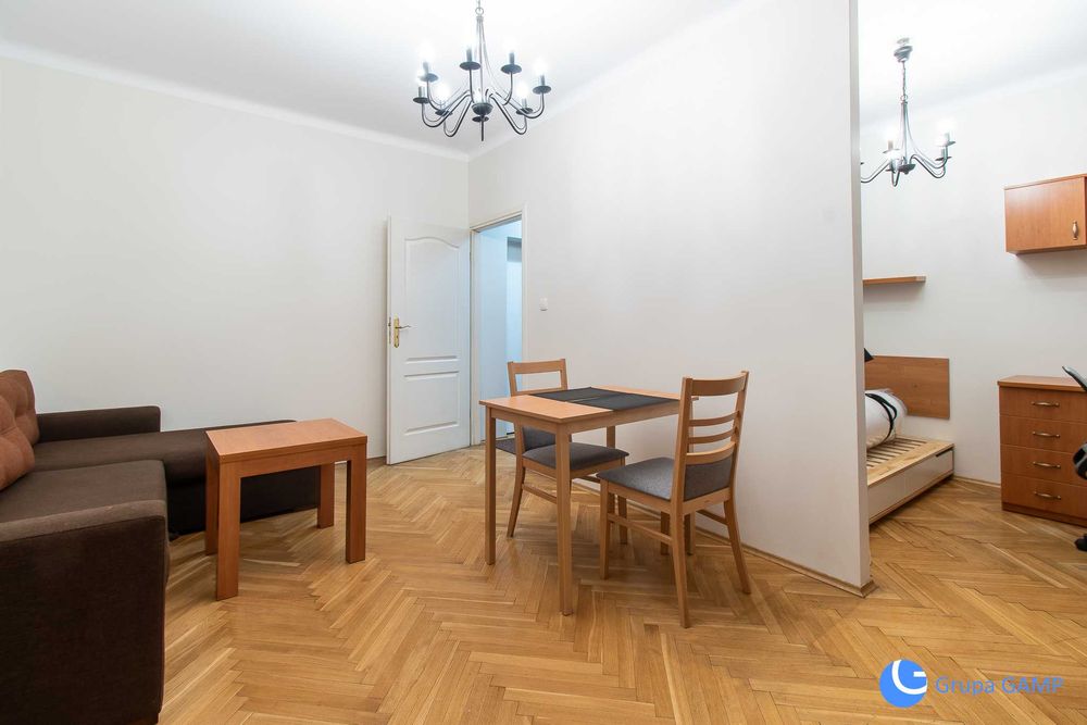 Kawalerka z oddzielną kuchnią *Kazimierz* 35 m²