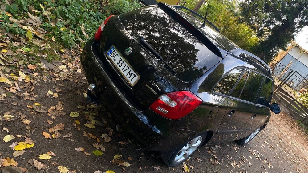 Skoda fabia 2011р
