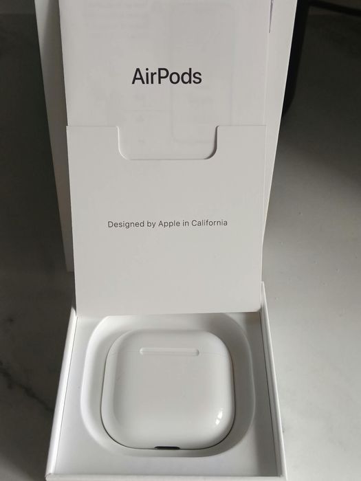 Sluchawki AirPods 5