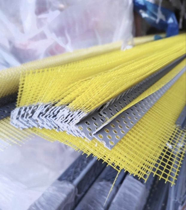 Narożnik plastikowy 3 MB siatka 8x8 okazja NOWE POZOSTAŁOŚĆ elewacja