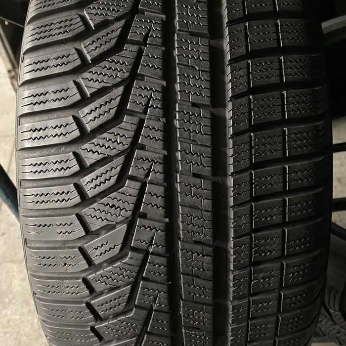 Шини 235/40/18 - 2шт Hankook Winter i*cept evo2 зима