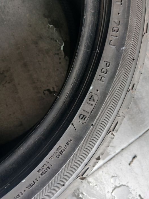 2 pneus 245 35 r18 RFT Bridgestone