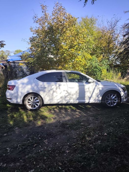 auta skoda super 1.6
