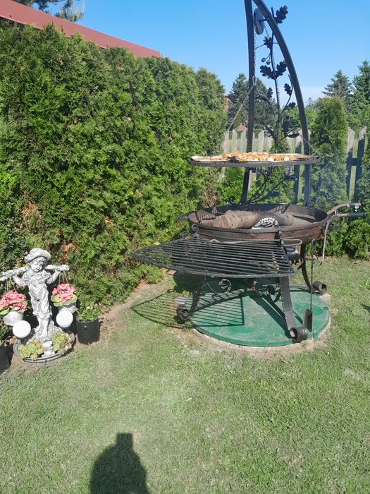 Ogrodowy gril używany