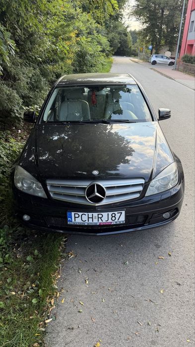 Mercedes  W204  1.8Benzyna 2010rok