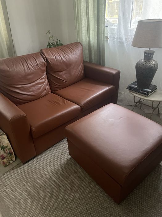 Sofá (sofá-cama) 2 lugares + Otomano | Castanho Caramelo poli pele