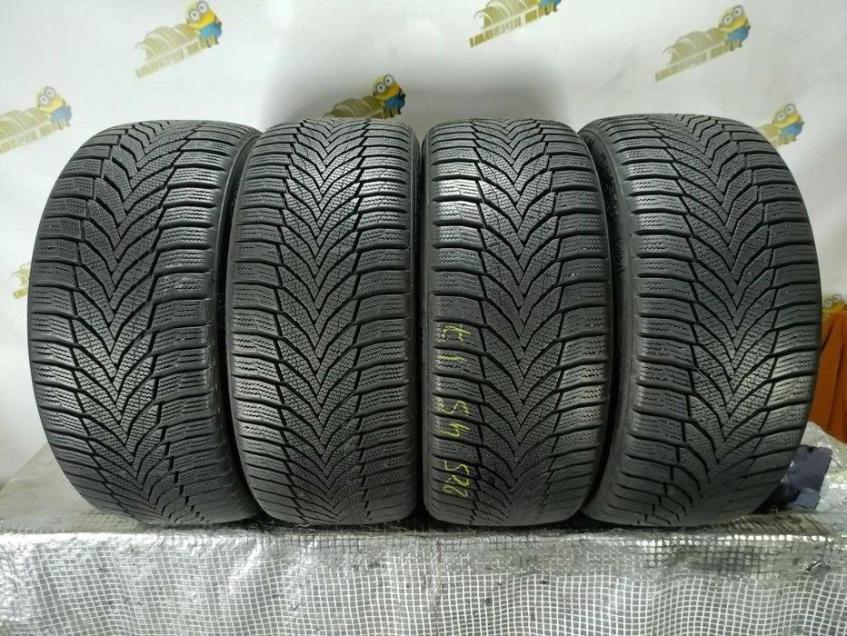 *Шини Nexen 225/45R17. 4шт. Зима 2024р (0582)