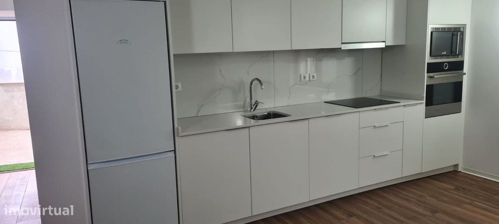 Apartamento T1 com varanda em Ribeira do Neiva, Braga