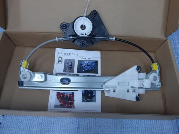 Elevador levanta vidros Alfa Romeo 159  2005-2011 (trás)  NOVO