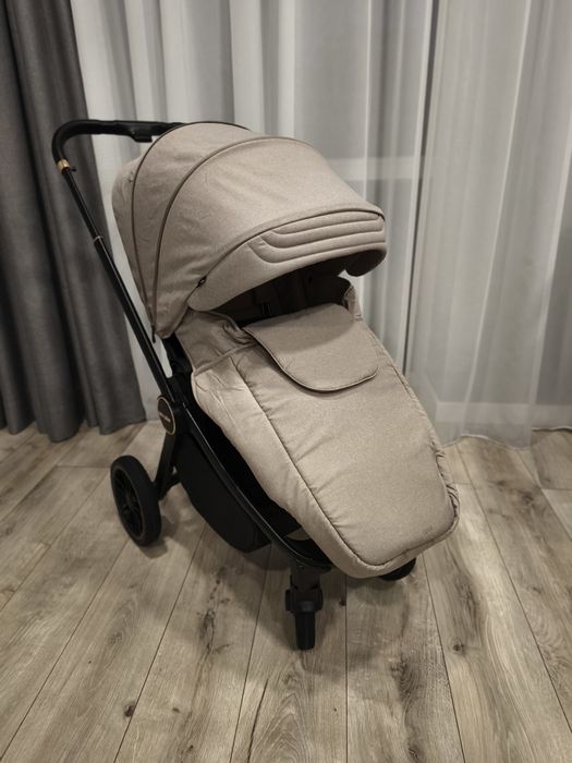 Універсальна коляска-книжка CARRELLO Epica CRL-8510/1 2в1 Аlmond Beige