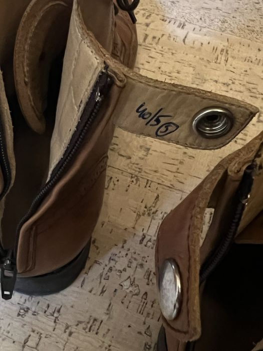 Botas D'ornelas semi novas 40.5