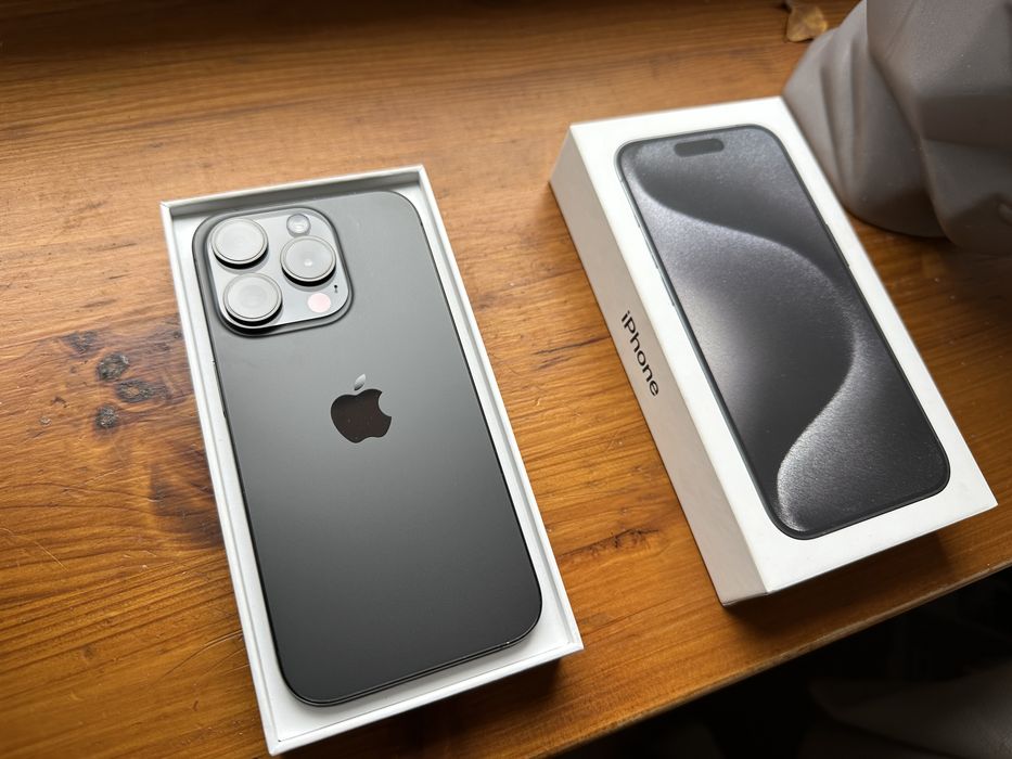  Apple iPhone 15 Pro 128GB Black Titanium I Bateria 90% I j. Nowy