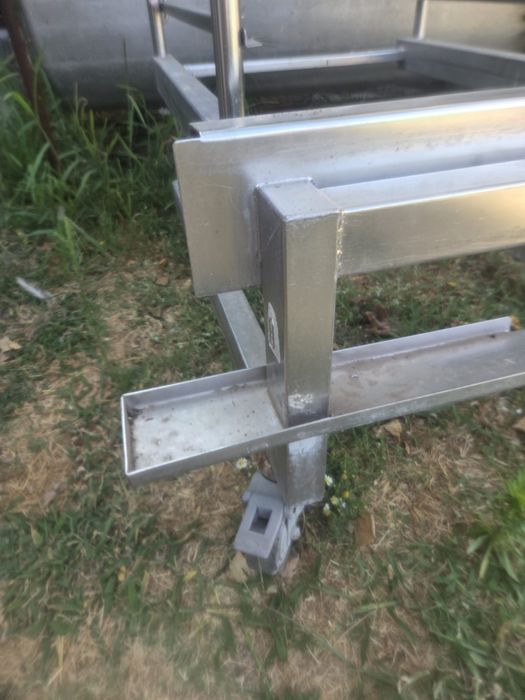 Carro em inox para transporte de tabuleiros