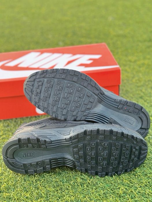 Оригінал Кросівки Nike P-6000 Premium Triple Black Найки чорні