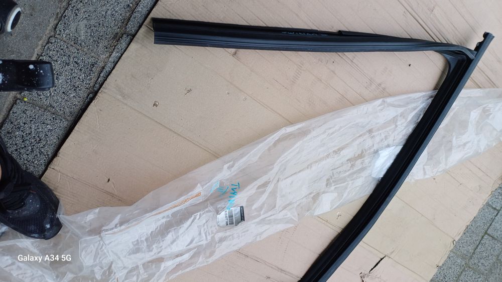 Uszczelka drzwi renault twingo lll 15r