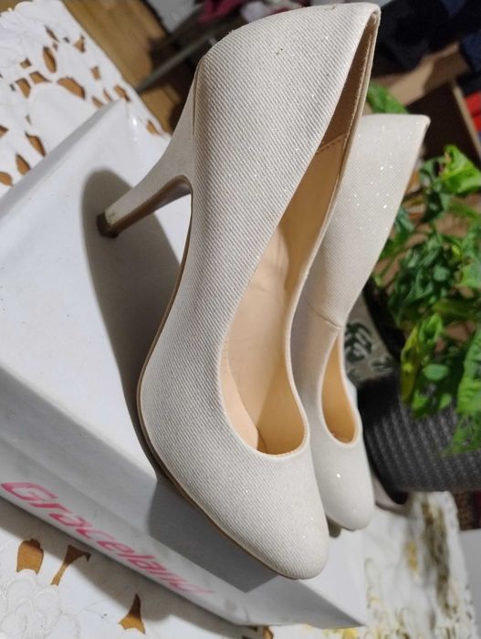 Buty na obcasie Graceland